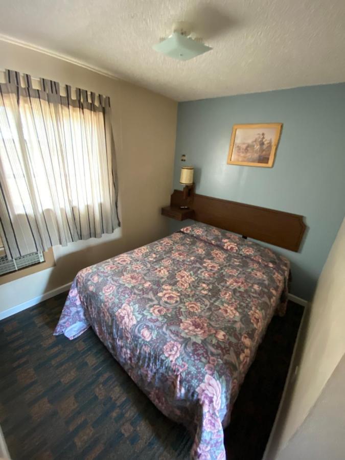 Rainbow Motel Thermopolis Dış mekan fotoğraf